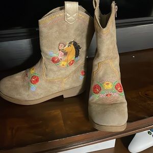 New tan boots size 11. So soft and very cute!
